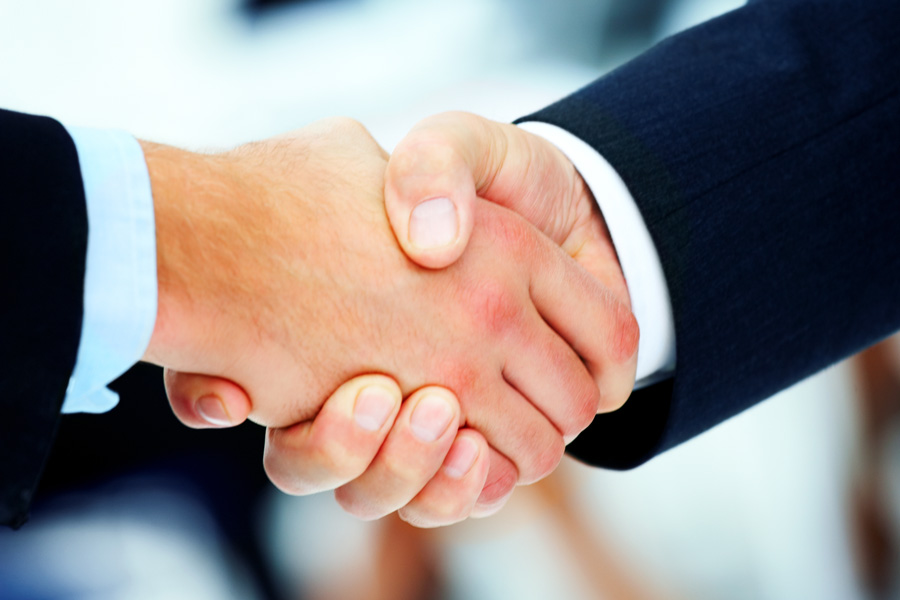 深圳交通事故律师视角下的大车交通事故保险公司赔偿标准解析